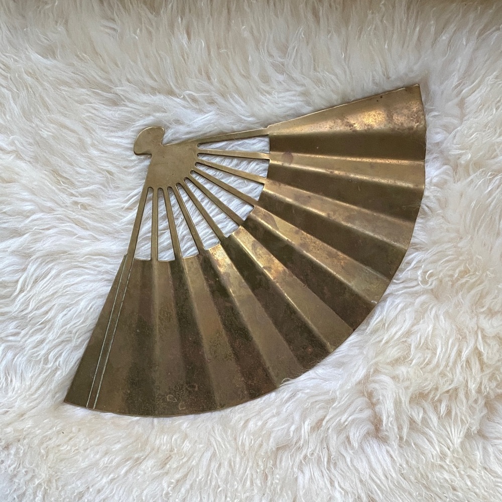 Solid brass fan table decor VTG